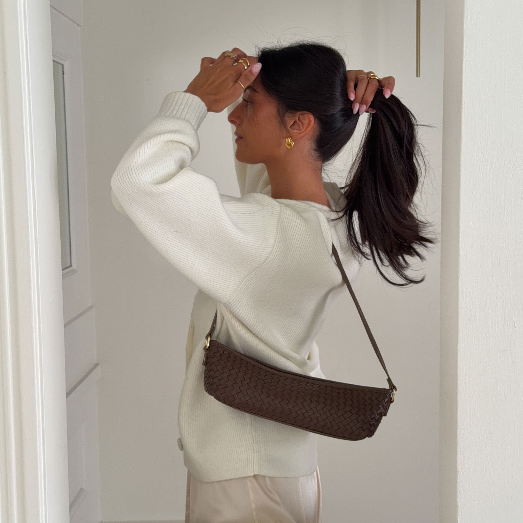SAVAII WOVEN SHOULDER BAG BROWN WOVEN LEATHER - Image 4