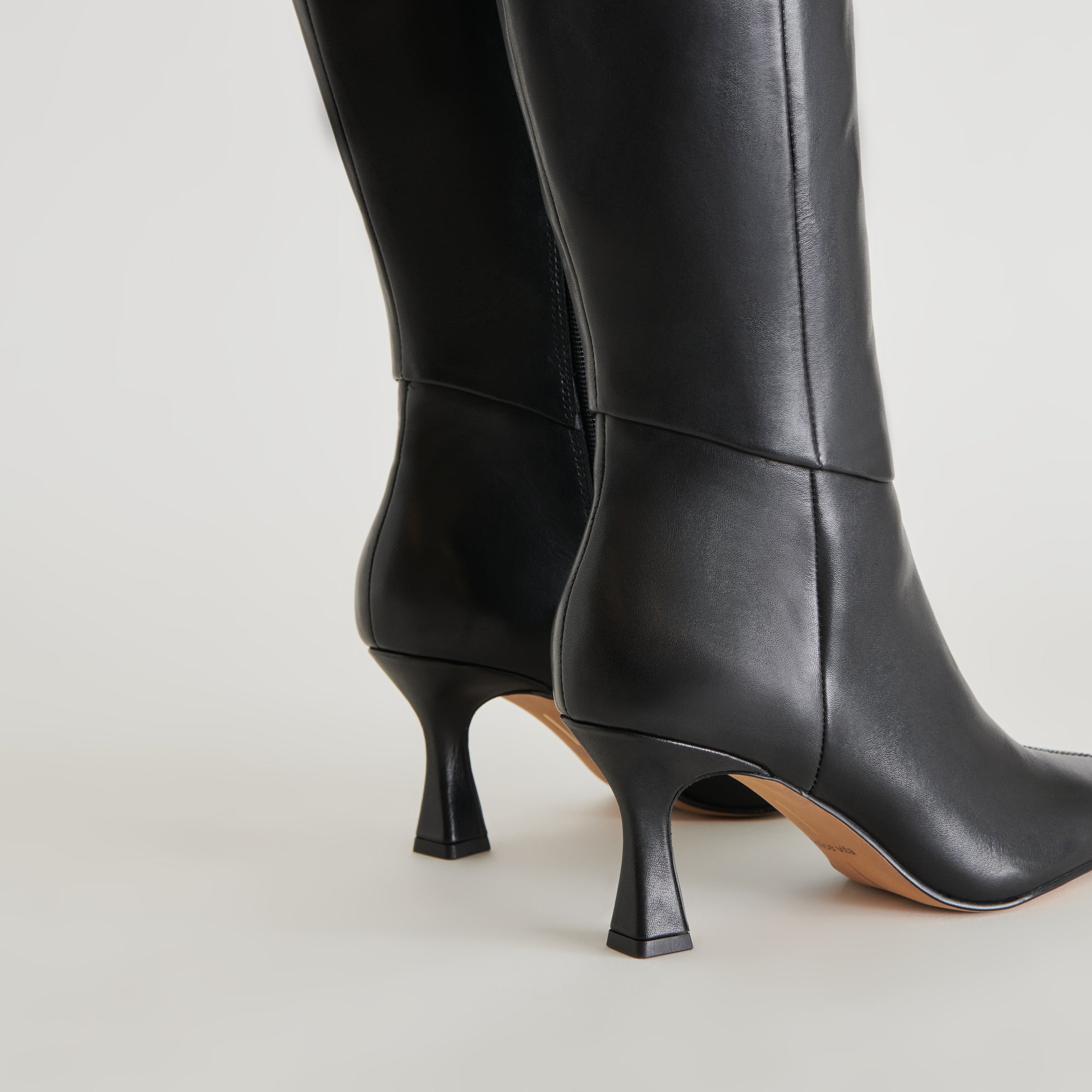 GYRA WIDE CALF BOOTS BLACK LEATHER - Image 14