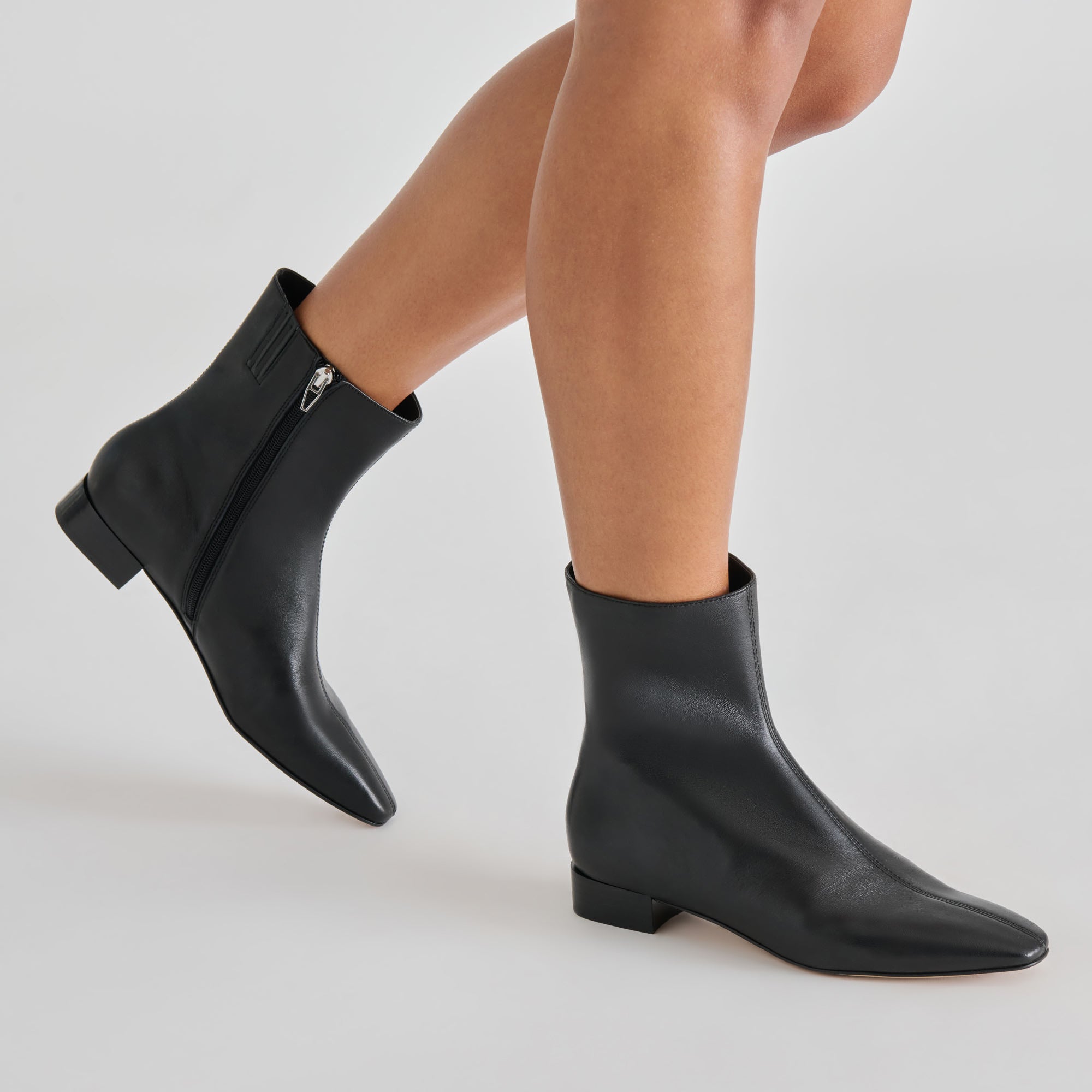 TARINE BOOTIES BLACK LEATHER - Image 2