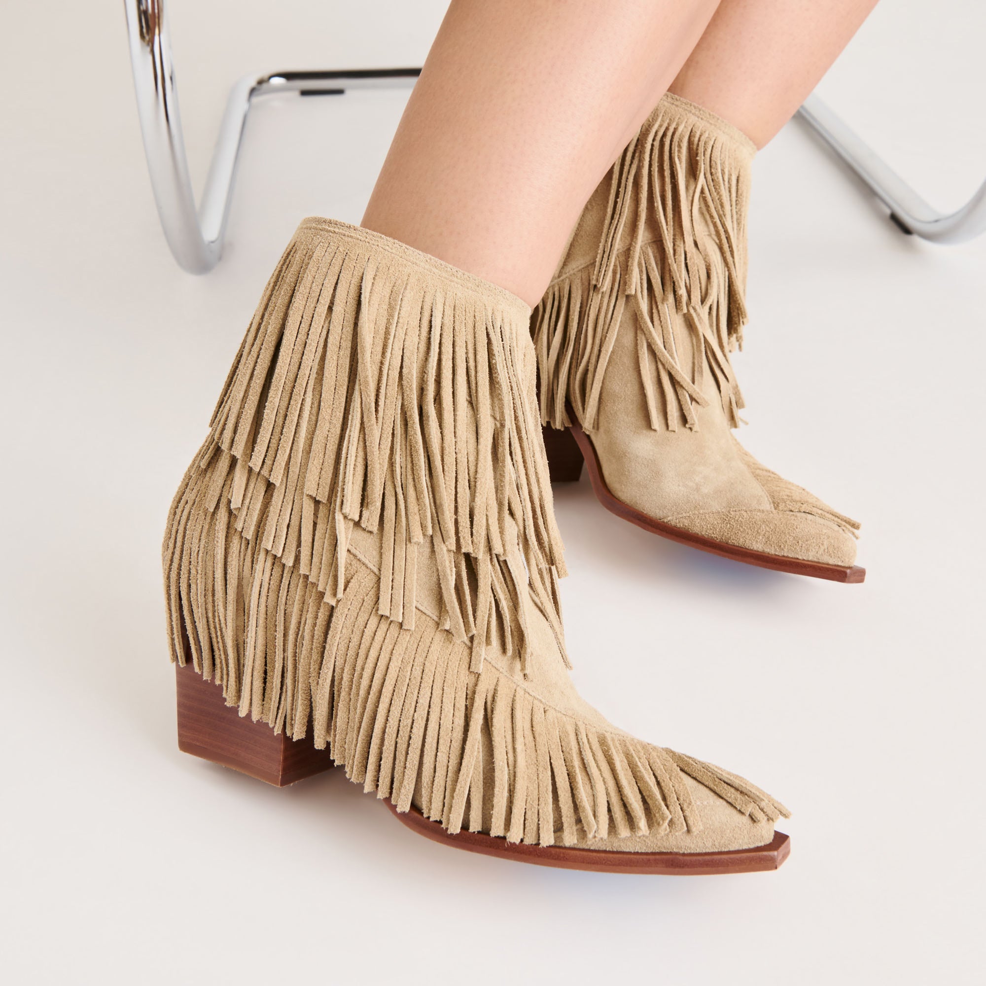 TOREY BOOTIES DK TAUPE SUEDE - Image 4