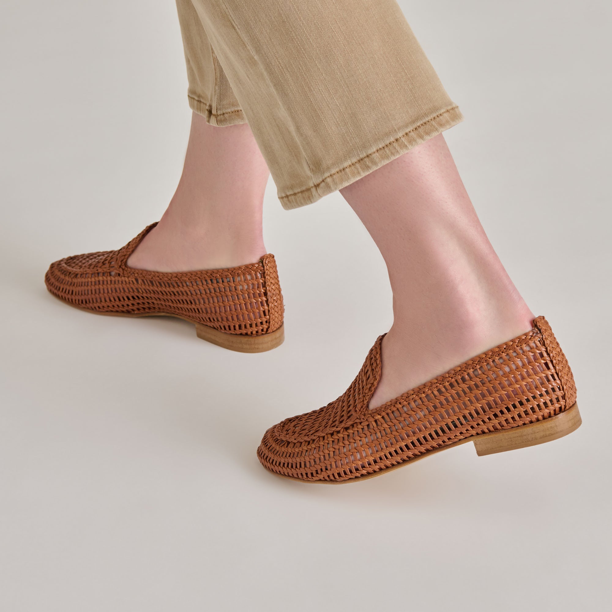 ARMOND FLATS COGNAC WOVEN LEATHER - Image 4