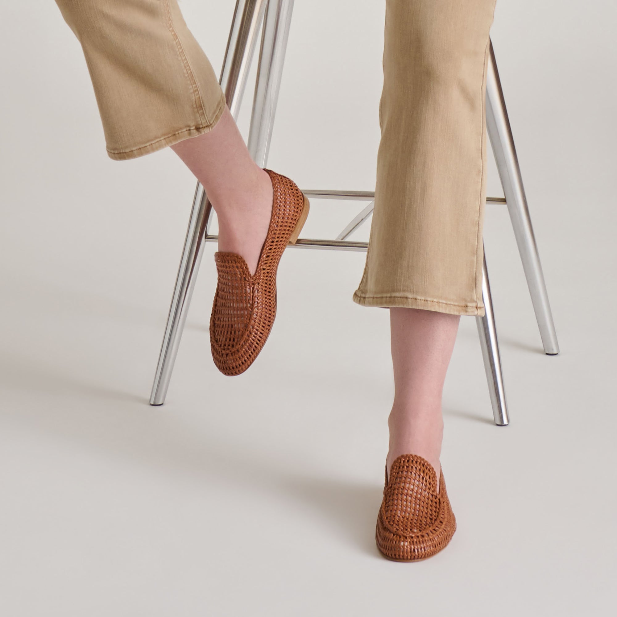 ARMOND FLATS COGNAC WOVEN LEATHER - Image 6