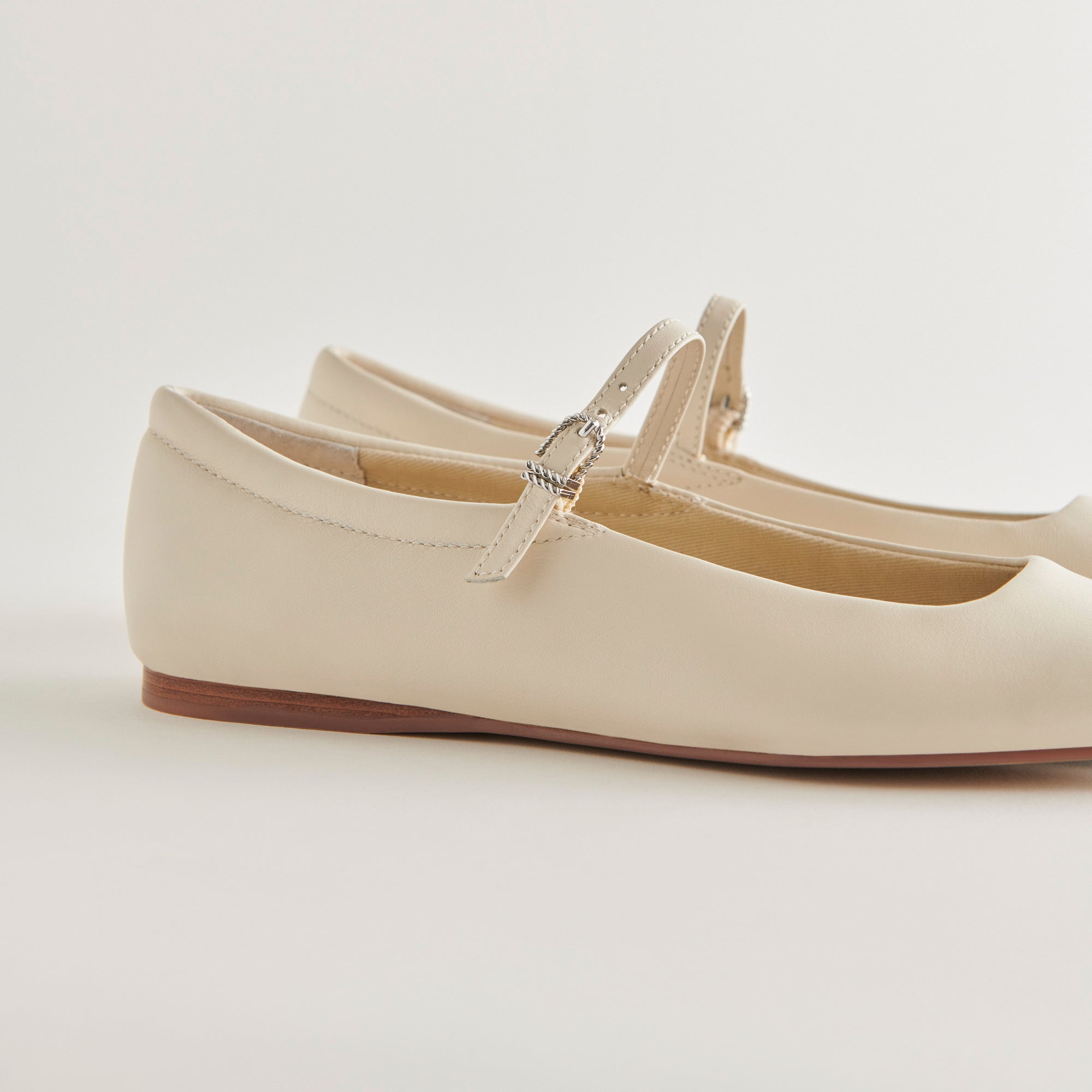 REYES BALLET FLATS IVORY LEATHER - Image 5