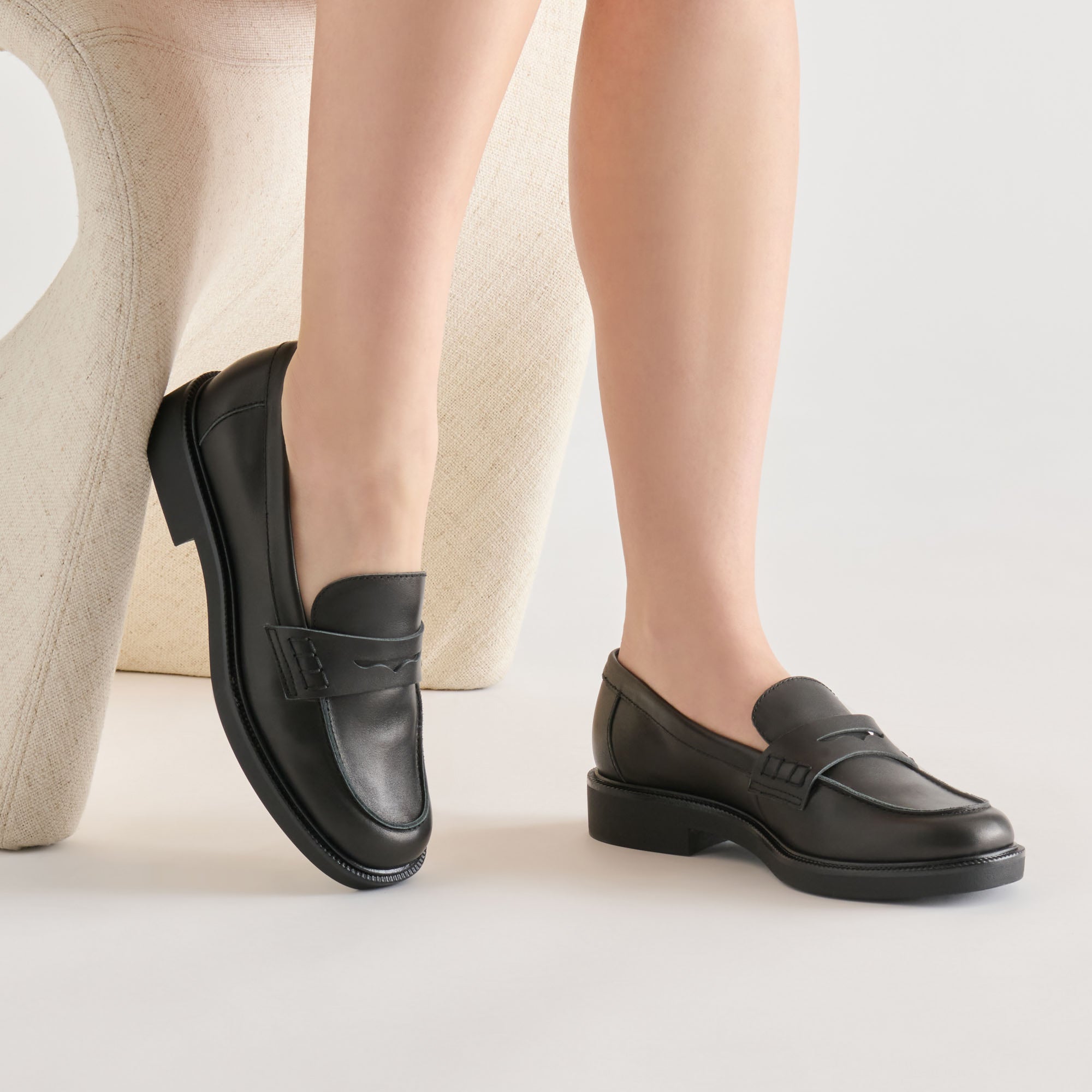 TIGGY LOAFERS BLACK LEATHER - Image 2