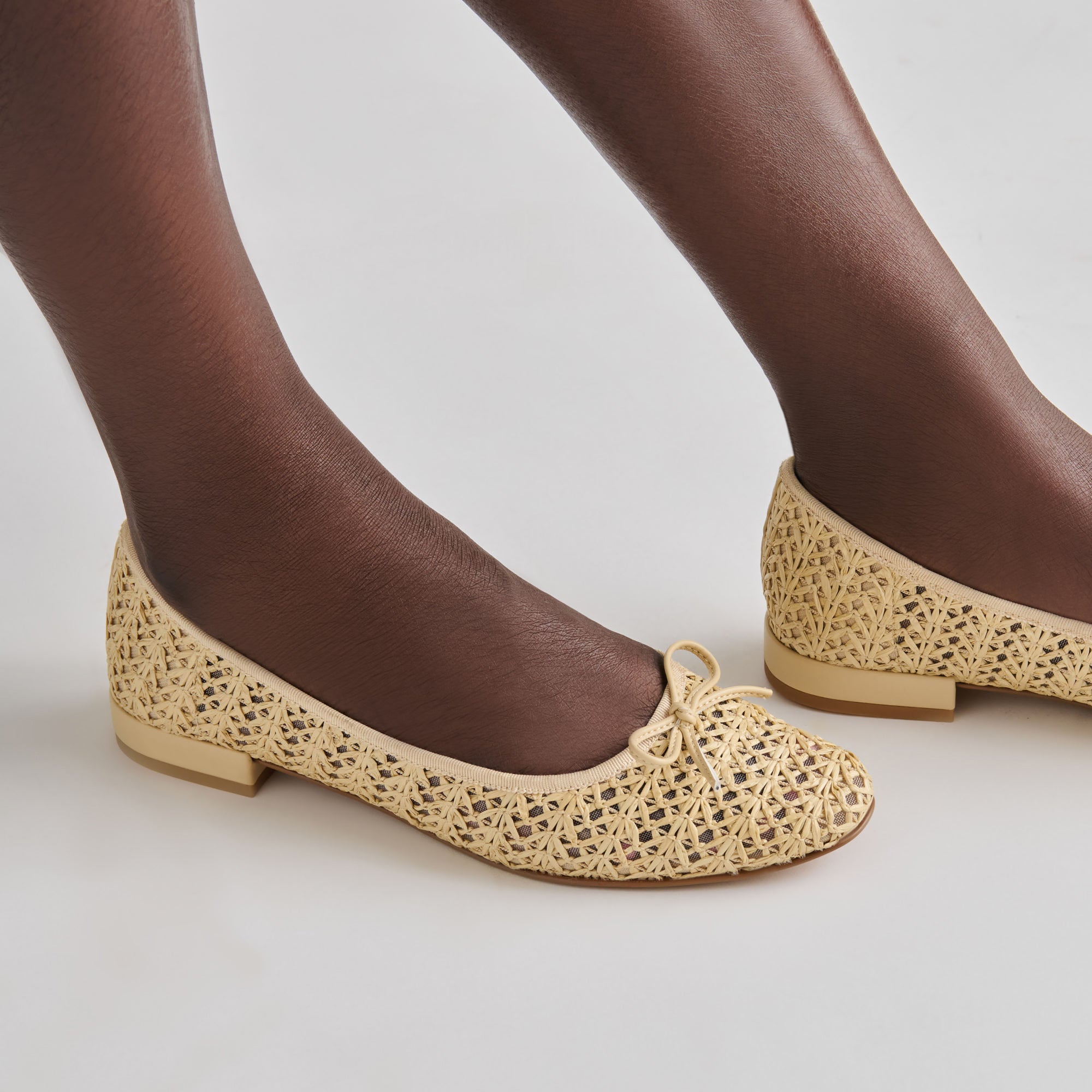 ULICIA BALLET FLATS LT NATURAL CROSS HATCH RAFFIA - Image 2