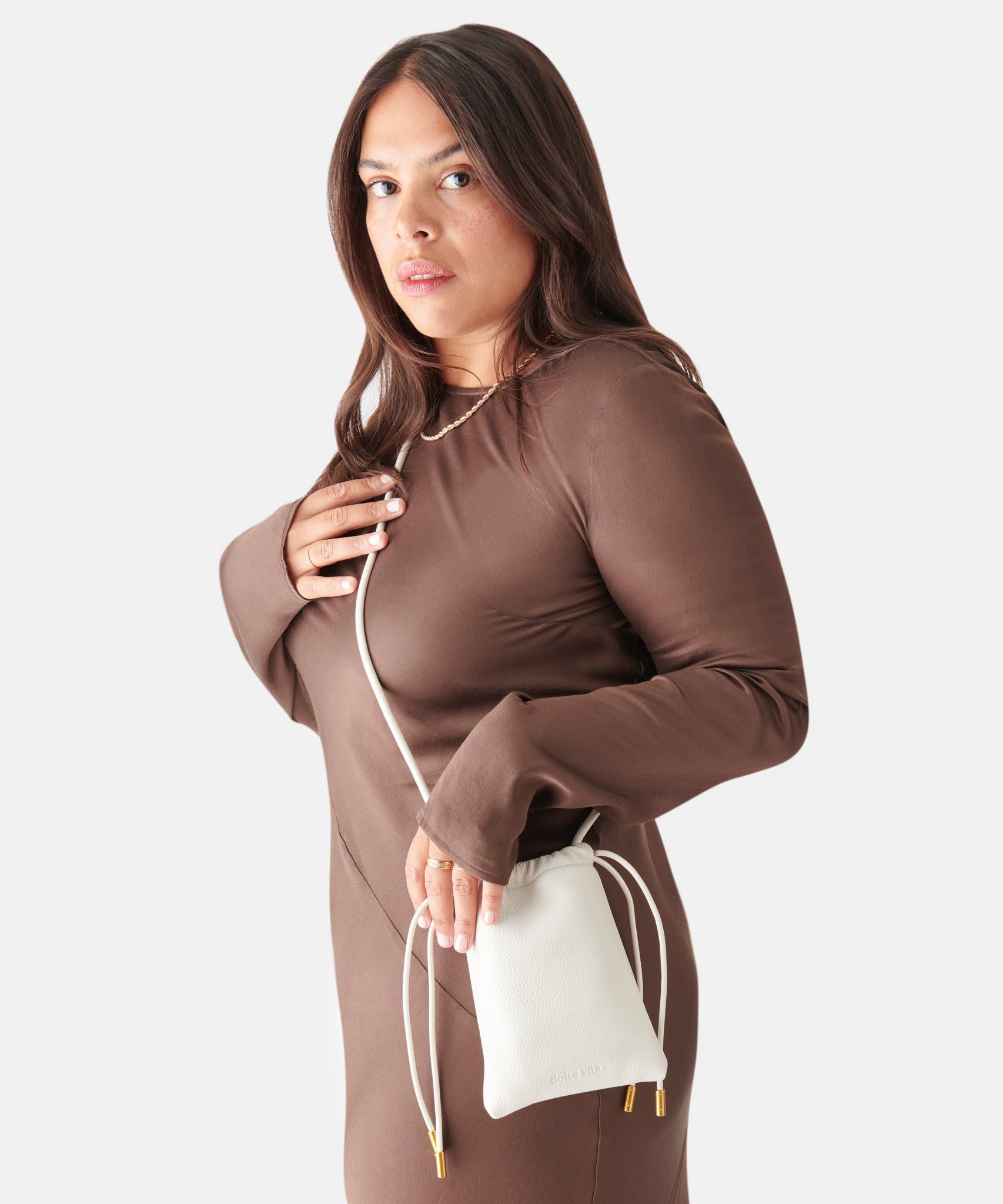 EVIE PHONE POUCH IVORY LEATHER - Image 7