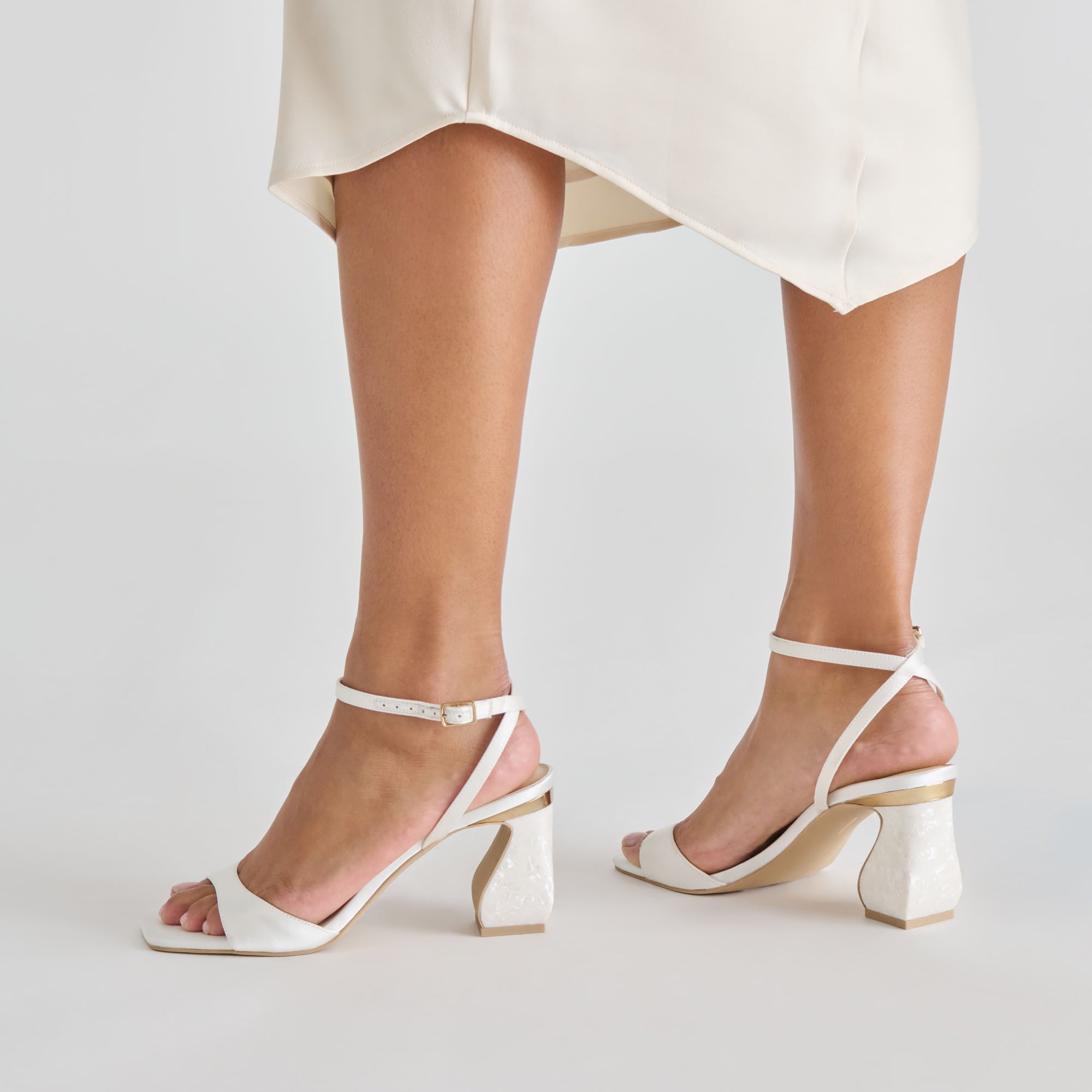 TILDA HEELS TRUE WHITE SATIN - Image 4