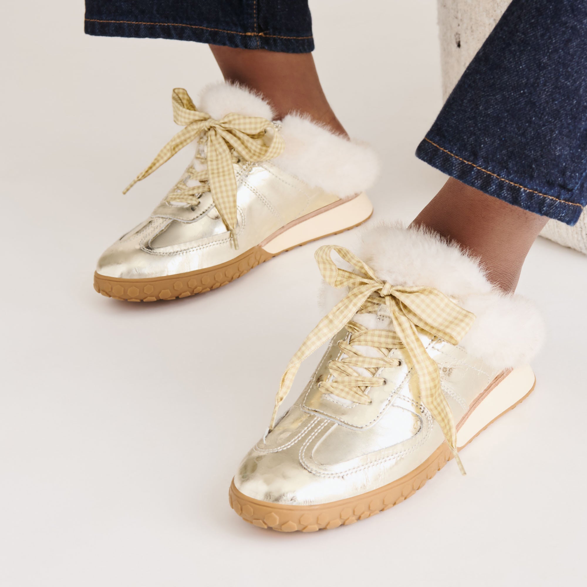 IZZEY PLUSH SNEAKERS PLATINUM LEATHER - Image 2
