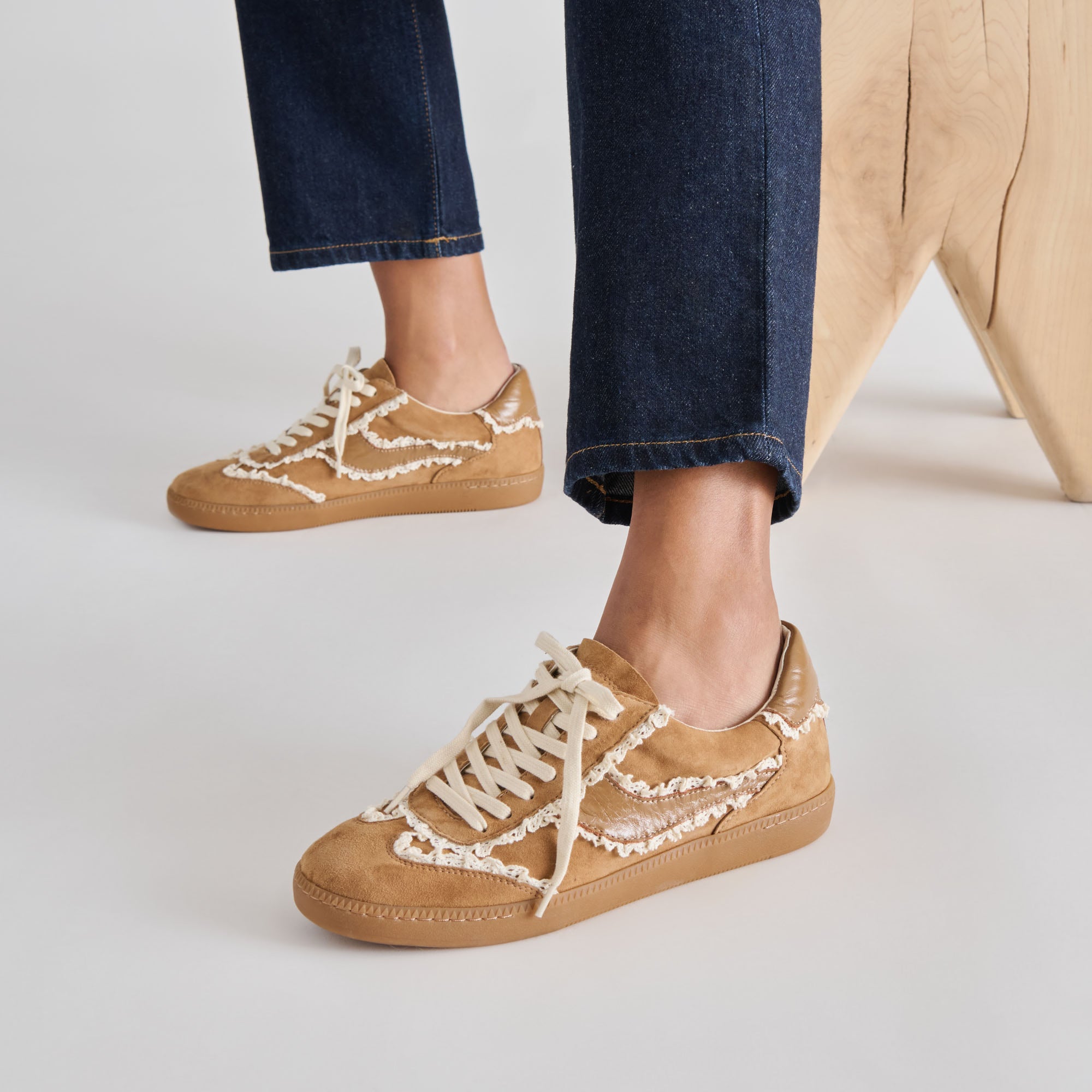 NOTICE LACE SNEAKERS LT BROWN SUEDE - Image 10
