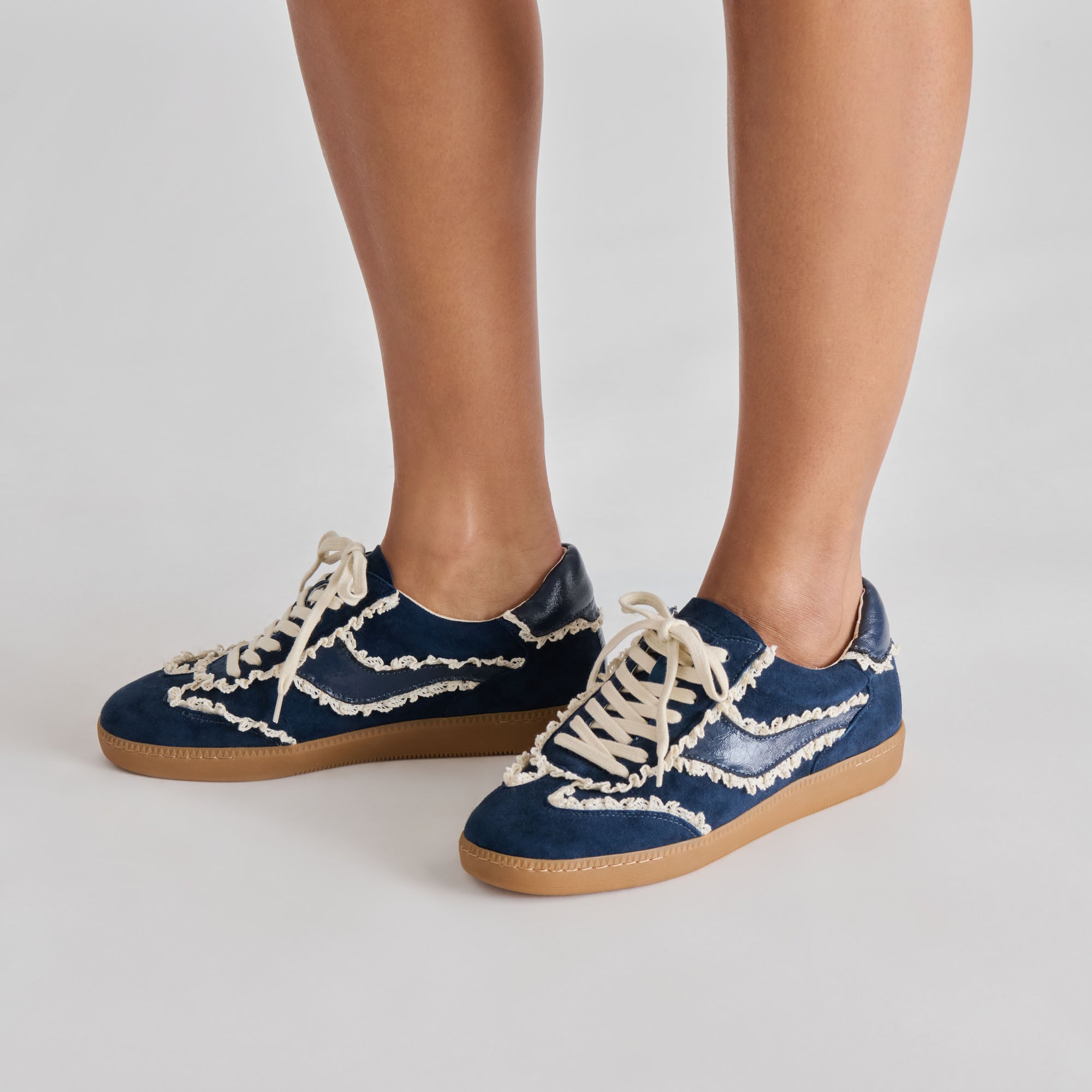NOTICE LACE SNEAKERS NAVY SUEDE - Image 2