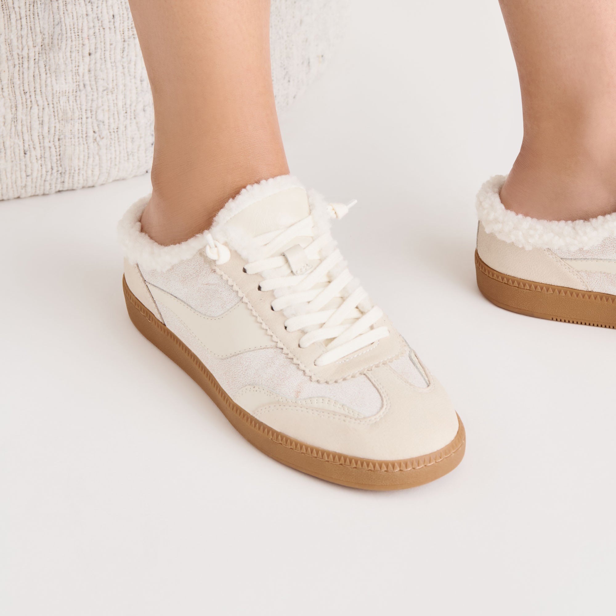 NOTICE SLIDE PLUSH SNEAKERS OFF WHITE CRACKLED LEATHER - Image 2