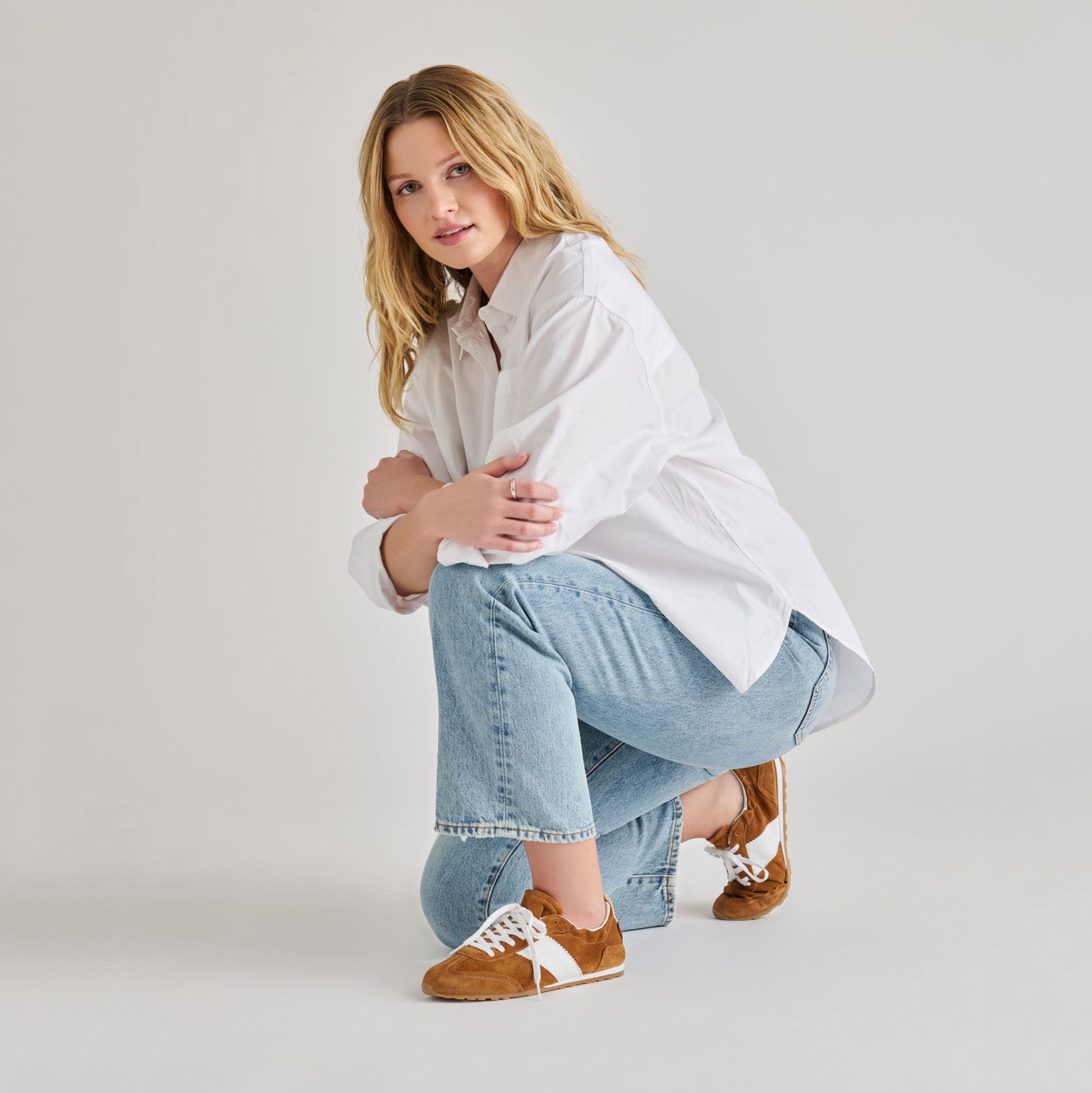 SHYLA SNEAKERS COGNAC SUEDE - Image 4