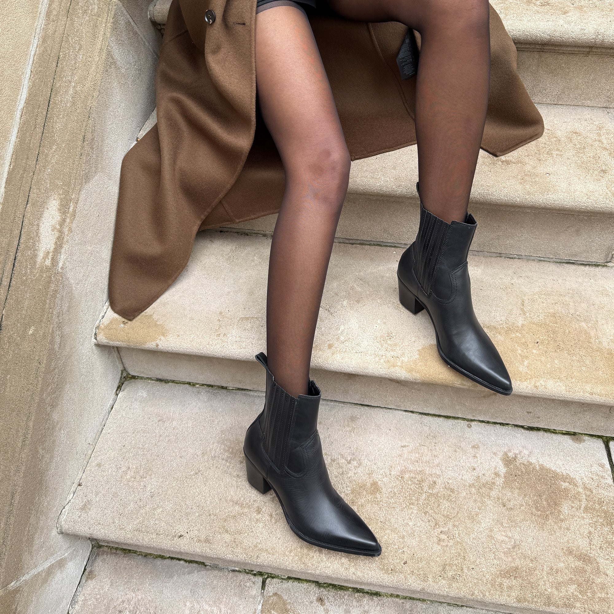 SLIM BOOTIES BLACK LEATHER - Image 10