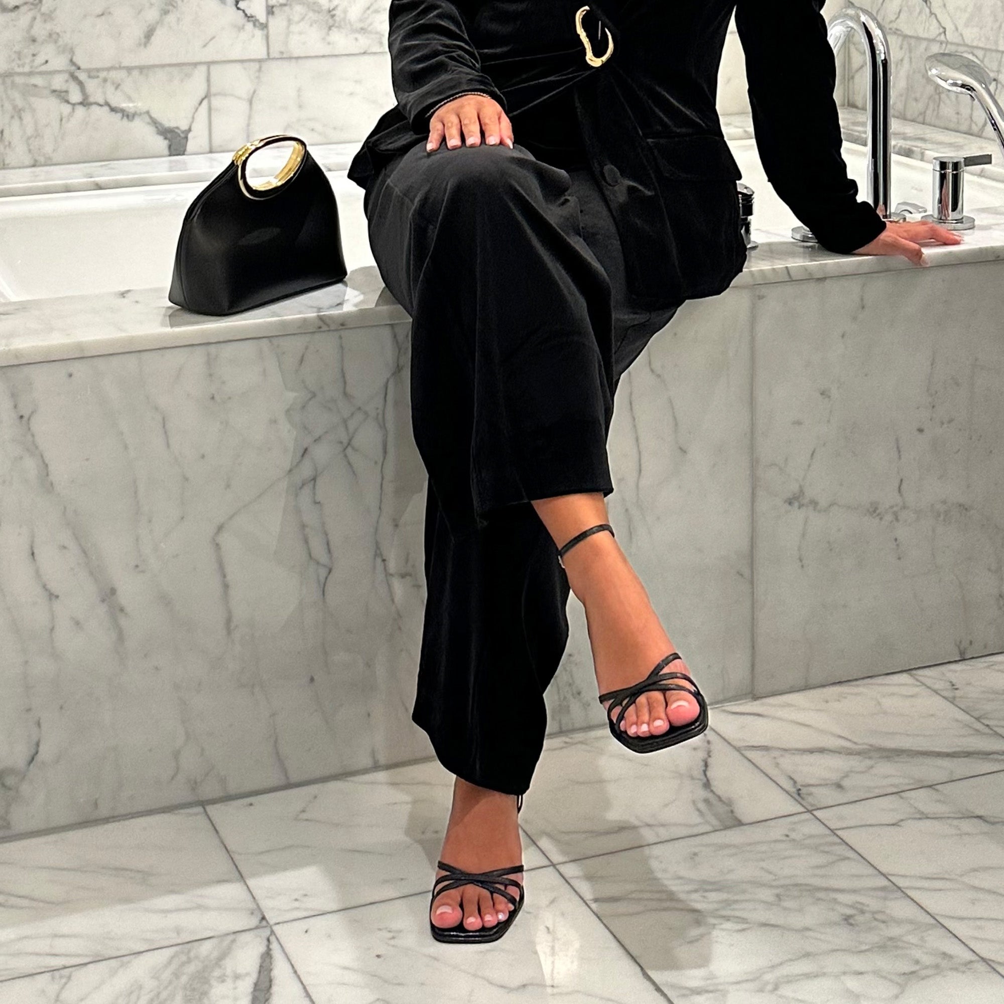 MANJI HEELS MIDNIGHT PATENT LEATHER - Image 6