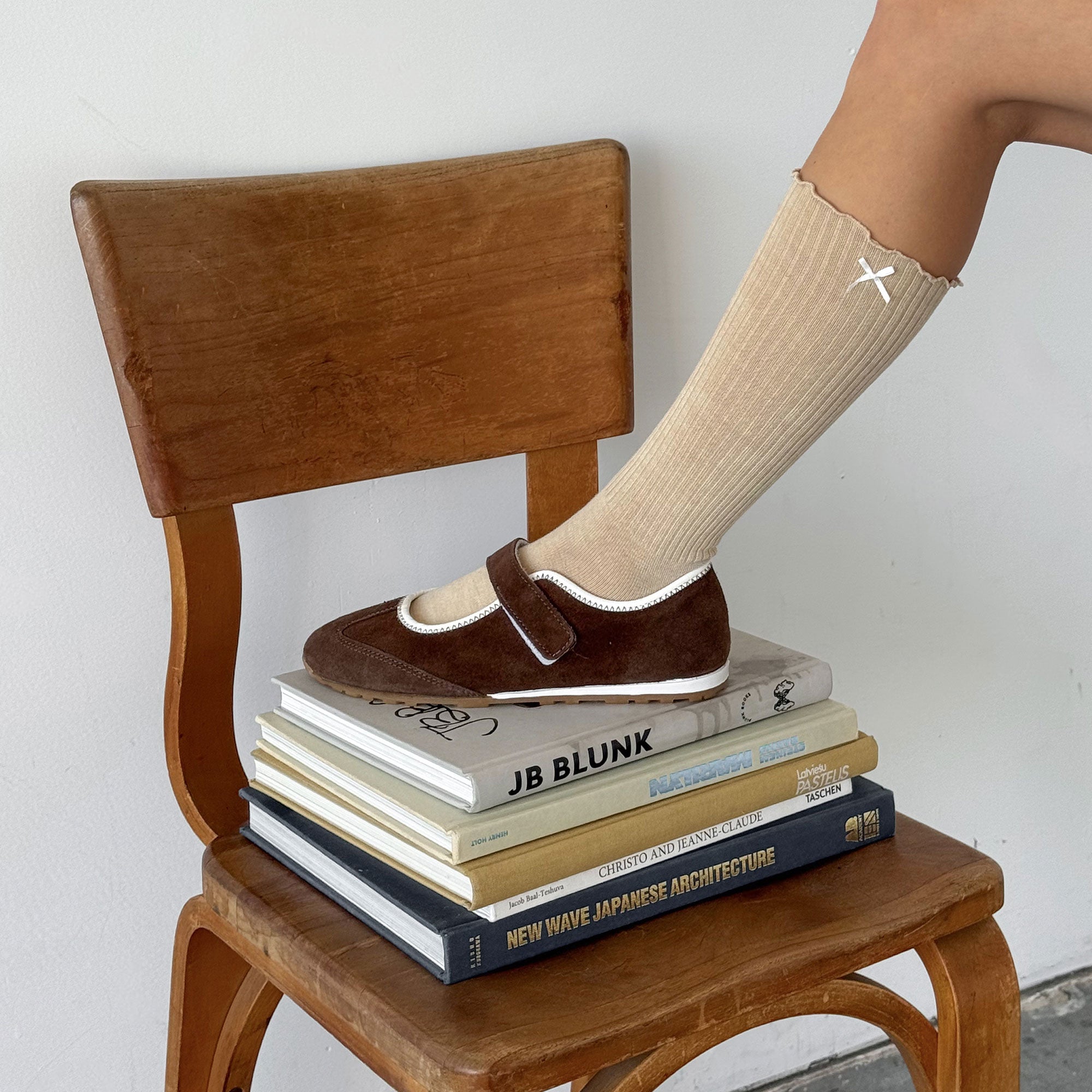 SOFYA SNEAKERS DK BROWN SUEDE - Image 4