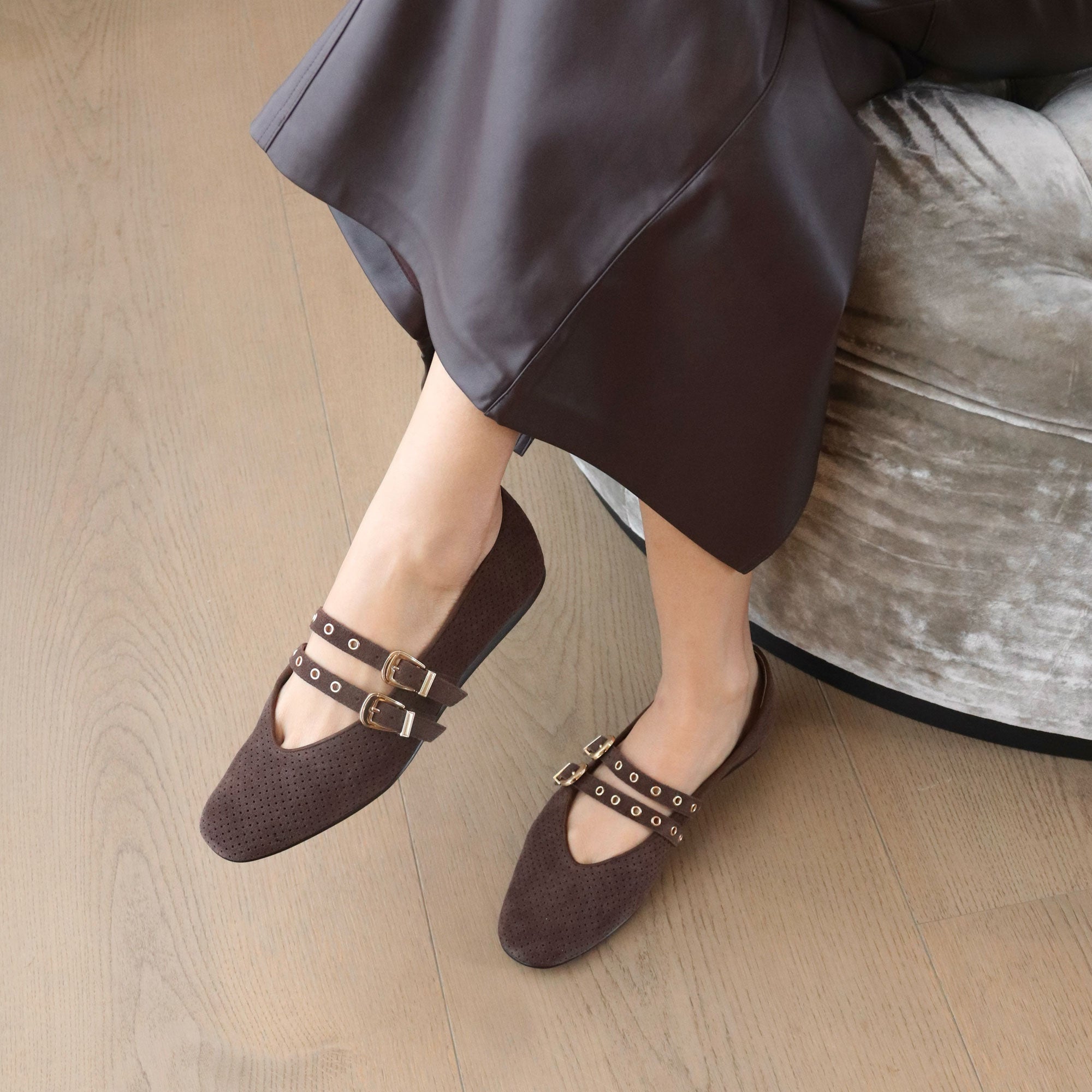 BAYLEE GROMMET BALLET FLATS DK BROWN PERFORATED SUEDE - Image 2